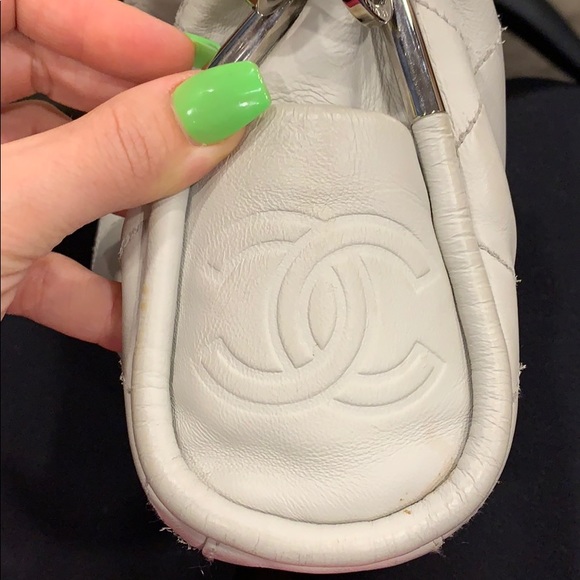 CHANEL BAG - Picture 2 of 5